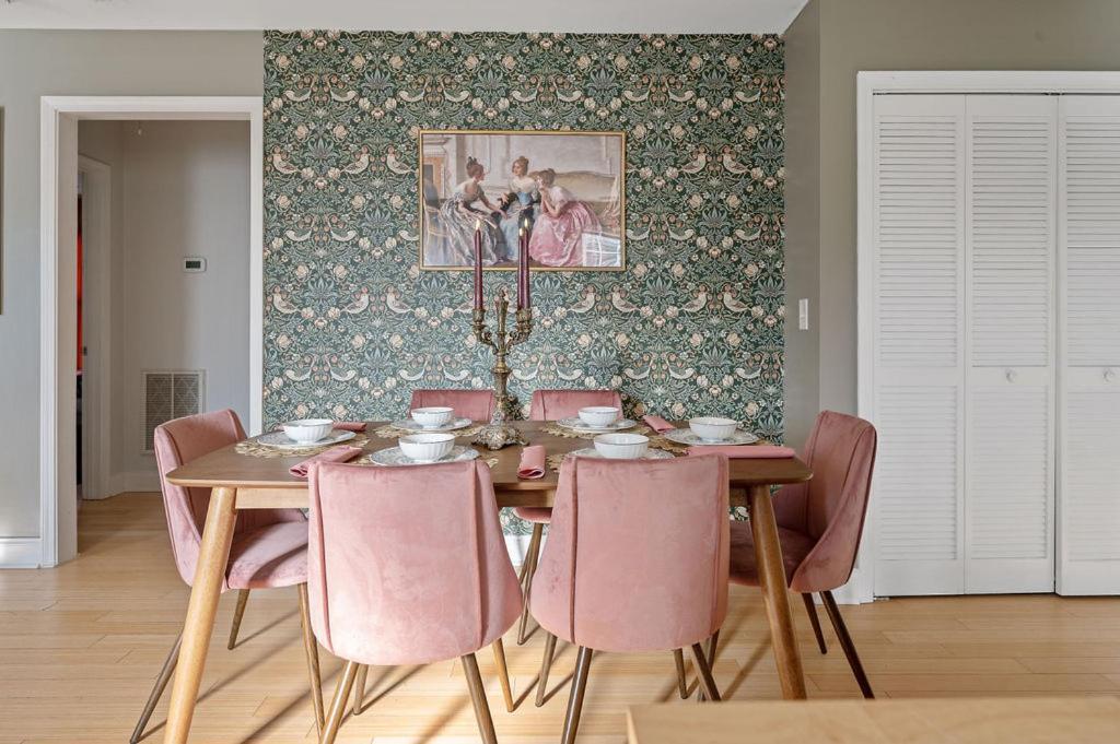 New Victorian Theme, 3Br, Lrg Backyard Close To Pnc Arena, Downtown, And Rdu Airport Raleigh Bagian luar foto