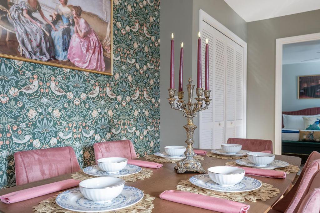New Victorian Theme, 3Br, Lrg Backyard Close To Pnc Arena, Downtown, And Rdu Airport Raleigh Bagian luar foto
